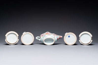 A Chinese famille rose 21-piece dinner service, Qianlong
