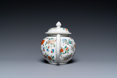 A Chinese verte-grisaille teapot and cover, Yongzheng/Qianlong