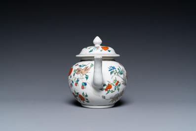 A Chinese verte-grisaille teapot and cover, Yongzheng/Qianlong