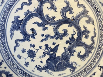 An impressive large Chinese blue and white 'dragon' dish, Ming, 2nd half 15th C.