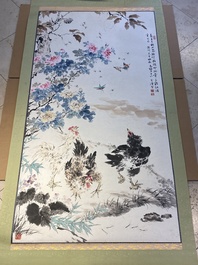Wang Xuetao (1903-1982): 'Des coqs aupr&egrave;s d'un arbuste de pivoines', encre et couleurs sur papier
