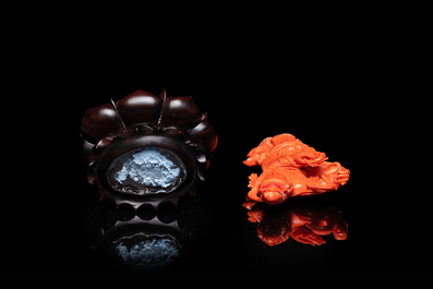 A Chinese carved red coral 'Tara' figure, 19/20th C.