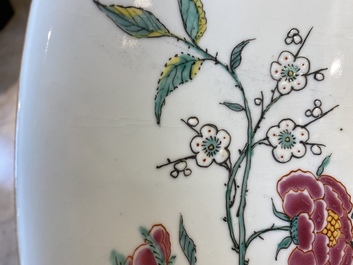 A Chinese Dutch-decorated &lsquo;fisherman&rsquo; dish, 1st half 18th C.