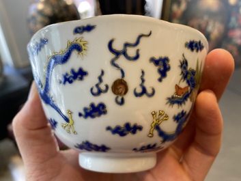 Een paar Chinese drakenkommen, Daoguang merk en periode
