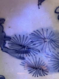 Een grote Chinese blauw-witte 'Drie vrienden van de winter' vaas, Ming