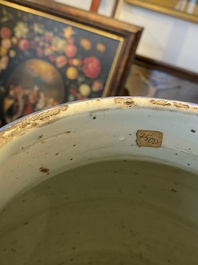 Een grote Chinese blauw-witte 'Drie vrienden van de winter' vaas, Ming