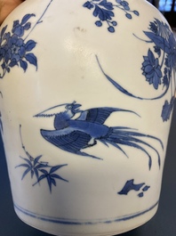 A Chinese blue and white 'Hatcher cargo' bottle vase, Transitional period