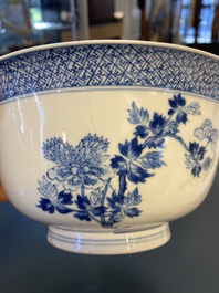 A Chinese blue and white bowl with floral design, Kangxi
