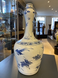 A Chinese blue and white 'Hatcher cargo' bottle vase, Transitional period