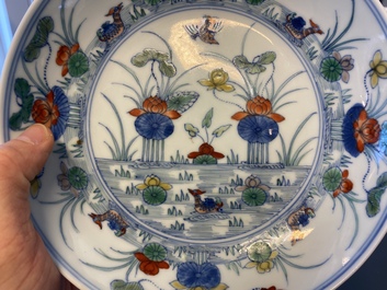 A Chinese doucai 'mandarin ducks' plate, Chenghua mark, 18/19th C.