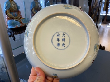 A Chinese doucai 'mandarin ducks' plate, Chenghua mark, 18/19th C.