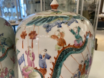 Twee Chinese famille rose dekselpotten met 'lentefestival' decor, 19e eeuw