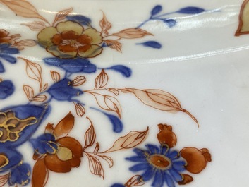 A pair of large Chinese verte-Imari 'Governor Duff' dishes, Yongzheng