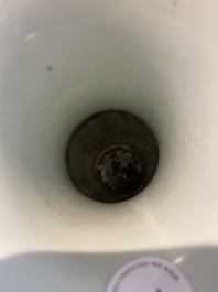 A Chinese famille rose vase with narrative design, 18/19th C.