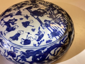 A Chinese blue and white '100 boys' cover for a round box, Wanli