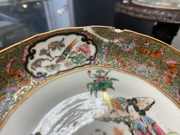 An extensive Chinese Canton famille rose dinner service, 19th C.