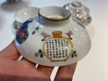 Een paar Chinese famille rose 'Wu Shuang Pu' dekselkoppen en schotels, Daoguang merk en periode