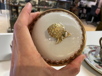 A Chinese covered bowl and a cup with a fine landscape medallion, Qianlong/Jiaqing