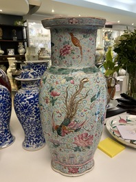 A Chinese famille rose turquoise-ground vase, 19th C.