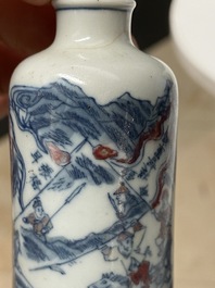 Five Chinese blue, white and copper-red snuff bottles, 18/20th C.
