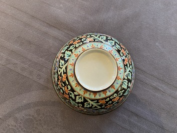 A Chinese Bencharong bowl for the Thai market, 19th C.