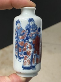 Five Chinese blue, white and copper-red snuff bottles, 18/20th C.