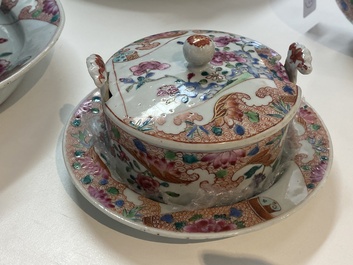 A Chinese famille rose 21-piece dinner service, Qianlong