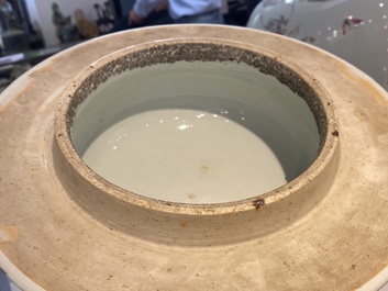 Een paar Chinese blauw-witte kandelaars, Kangxi