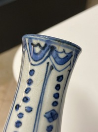 A Chinese blue and white kraak porcelain bottle vase, Wanli