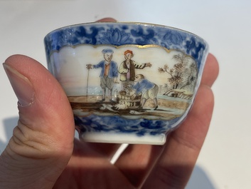 Une tasse et soucoupe en porcelaine de Chine d'exportation &agrave; d&eacute;cor d'un marchand de harengs, Qianlong