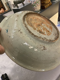 Trois plats en porcelaine de Chine dite 'de Swatow', Ming