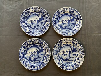 Huit assiettes en porcelaine de Chine en bleu et blanc, 19&egrave;me