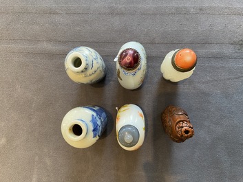 Six Chinese glass, porcelain, bamboo and agate snuff bottles, 19/20th C.