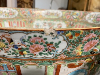 An impressive Chinese Canton famille rose bowl, 19th C.