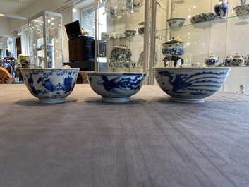 Zes Chinese blauw-witte kommen, Transitie periode en Kangxi