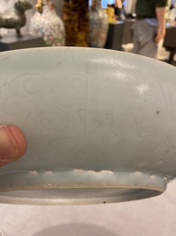 Un plat en porcelaine de Chine qingbai &agrave; d&eacute;cor incis&eacute;, Ming