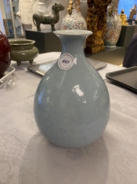 A Chinese monochrome clair-de-lune-glazed 'yuhuchunping' vase, 19th C.