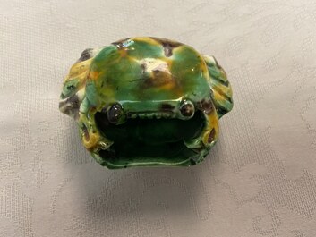 A Chinese crab-shaped sancai-glazed 'egg and spinach' brush washer, Kangxi