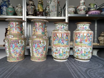 Twee paar Chinese Canton famille rose vazen, 19e eeuw