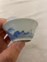 Een Chinese blauw-witte wijnkom uit het Ca Mau scheepswrak, Yongzheng merk en periode