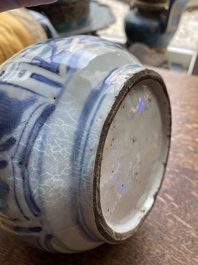 A Chinese blue and white kraak porcelain bottle vase, Wanli