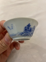 Een Chinese blauw-witte wijnkom uit het Ca Mau scheepswrak, Yongzheng merk en periode