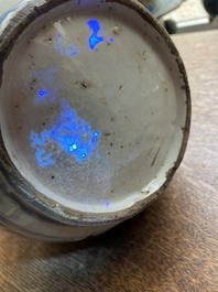 A Chinese blue and white kraak porcelain bottle vase, Wanli