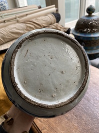 A Chinese blue and white kraak porcelain bottle vase, Wanli