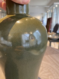 A Chinese monochrome teadust-glazed 'meiping' vase, Qianlong mark, 19/20th C.