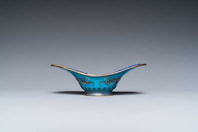 A pair of Chinese or Vietnamese enamel cup stands and an ingot-shaped bowl, 18/19th C.