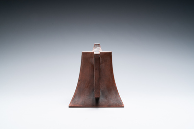 Th&eacute;i&egrave;re couverte en gr&egrave;s de Yixing, marque de Wen Ben Cang Hu 問本藏壺, Chine, R&eacute;publique