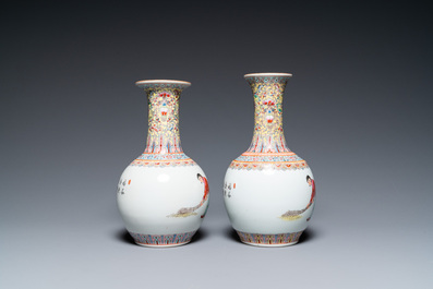 Vier Chinese vazen met Culturele Revolutie decor van landbouwers en kinderen, Zhong Guo Jing De Zhen Zhi 中國景德鎮製 merk
