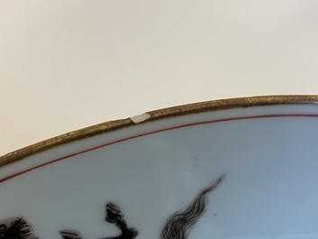 Un plat en porcelaine de Chine famille verte &agrave; d&eacute;cor de canards mandarins et des 'huit chevaux de Mu Wang', Kangxi