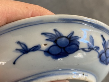 A small Chinese blue and white 'qilin' dish, Jiajing or Wanli